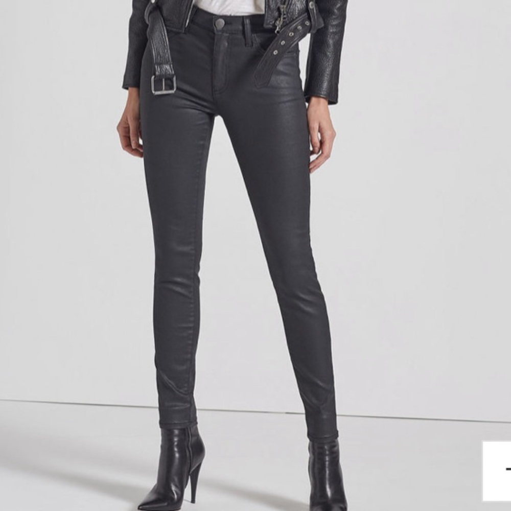 Skinny jeans